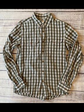 Fjallraven Men's Green Plaid Button-Up Shirt - Classic Comfort fit small